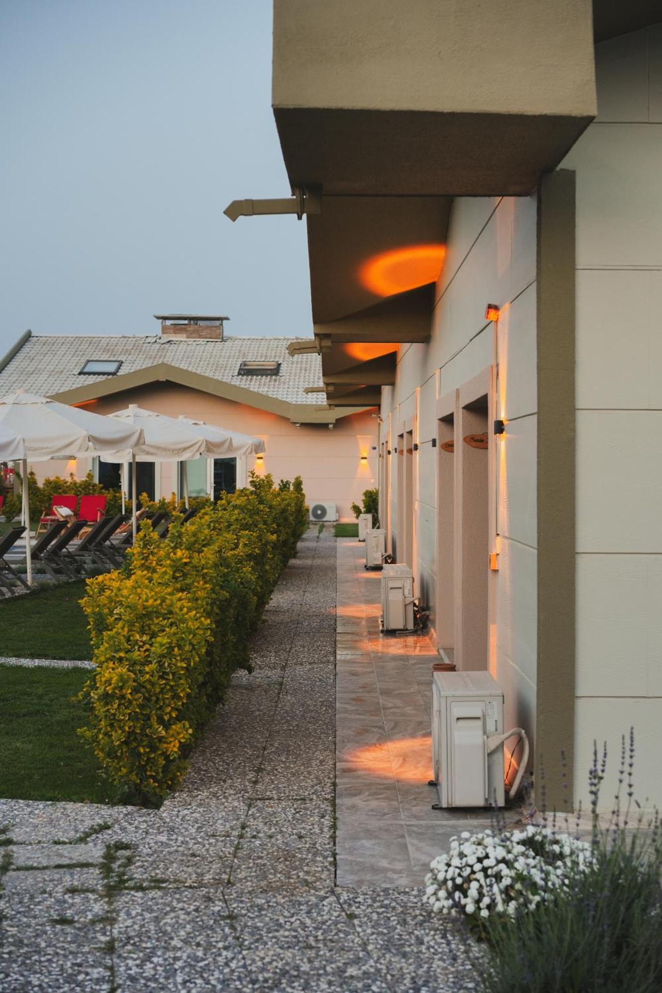 La Vida Otel 乌尔拉 外观 照片