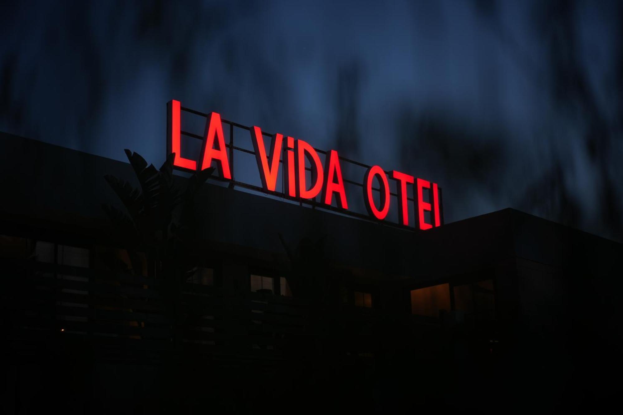 La Vida Otel 乌尔拉 外观 照片