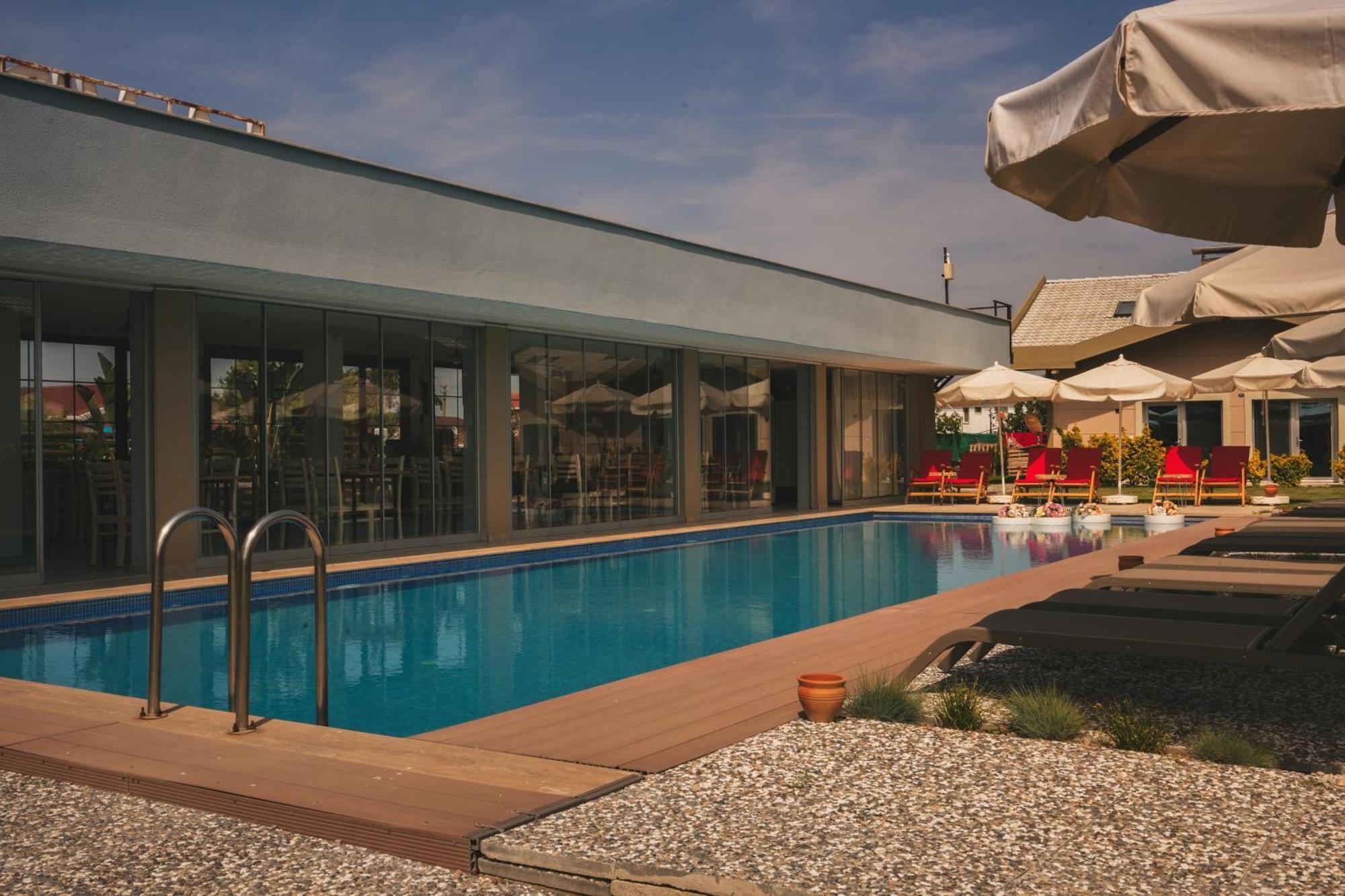 La Vida Otel 乌尔拉 外观 照片